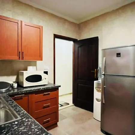 Modern Entire Apartment In The Heart Of Sheikh Zayed City Exterior foto