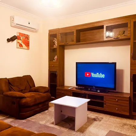 Modern Entire Apartment In The Heart Of Sheikh Zayed City Exterior foto